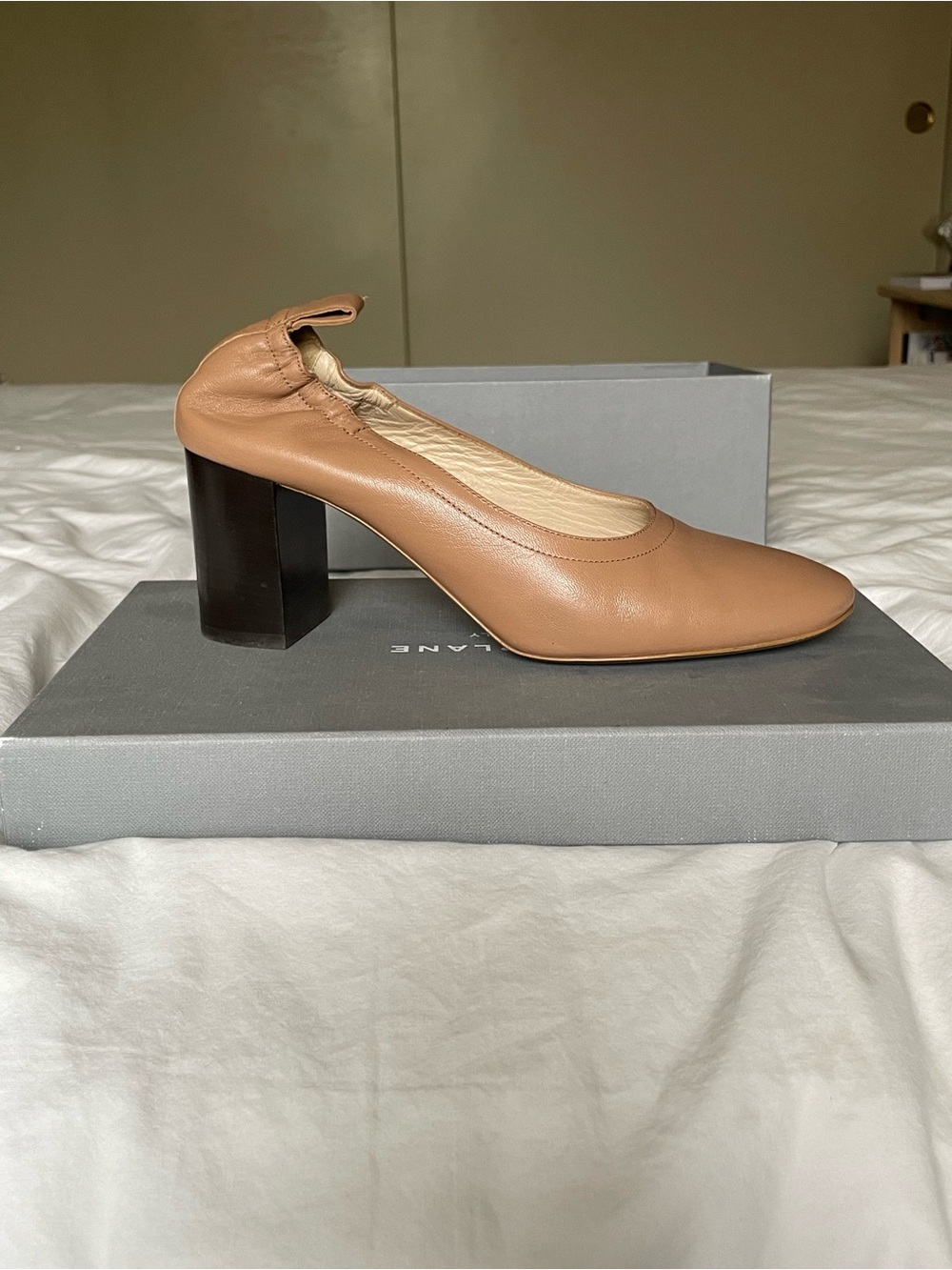 Everlane Camel Brown Leather Block Heel Pumps - Picture 5 of 10